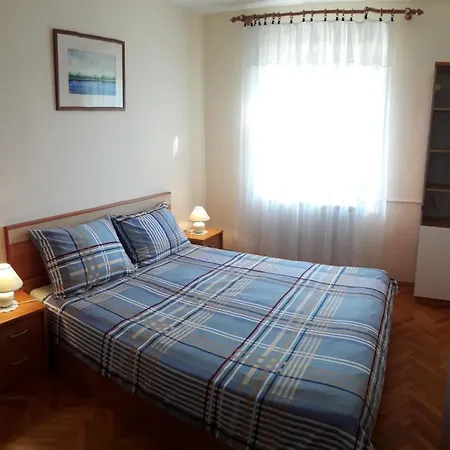 Stella Apartment